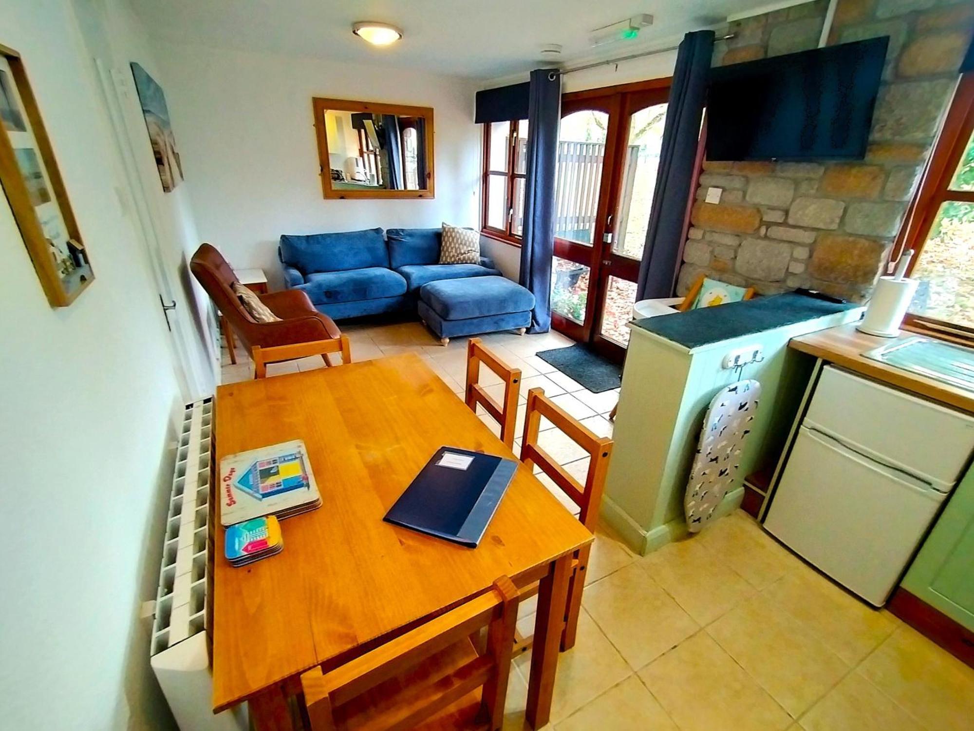 Rebels Retreat - 2-bed Nr & Hayle * St Ives (Cornwall)